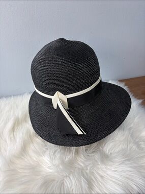 vintage Lilly Daché "Debs" black straw cloche hat